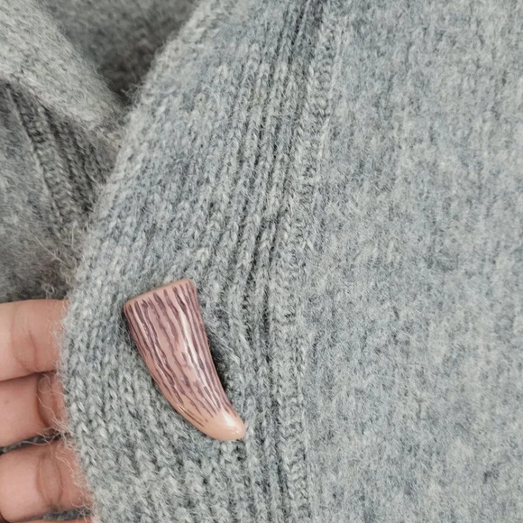 Vintage Caldwell Reindeer Mens XL 100% Wool Cardigan Sweater Made in Canada - Picture 8 of 10